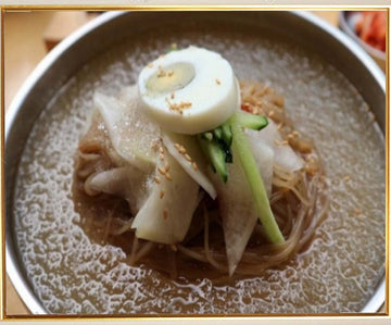 Chilled Buckwheat Noodles Soup (Mul Naengmyeon)